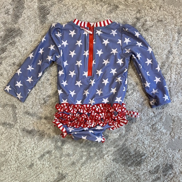 Caden Lane Long Sleeve Rash Guard w Ruffle Butt - Picture 2 of 4